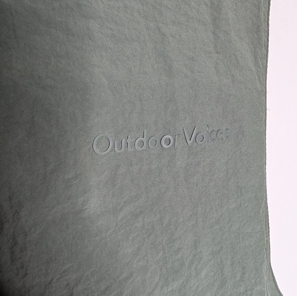 Outdoor Voices Men’s Sleeveless V-Neck Wind Vest | Recycled Nylon Small